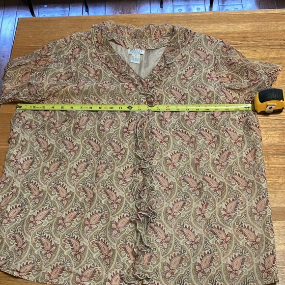 VTG Woman’s 2X 100% Silk Sheer Lined Flutter Sleeve Button Up Ruffled Blouse - Picture 10 of 11